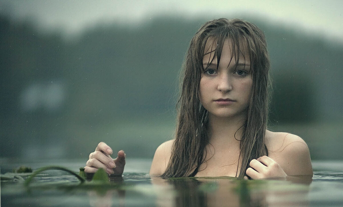 Юная купальщица на реке - Тимур Кострома ФотоНиКто Пакельщиков
