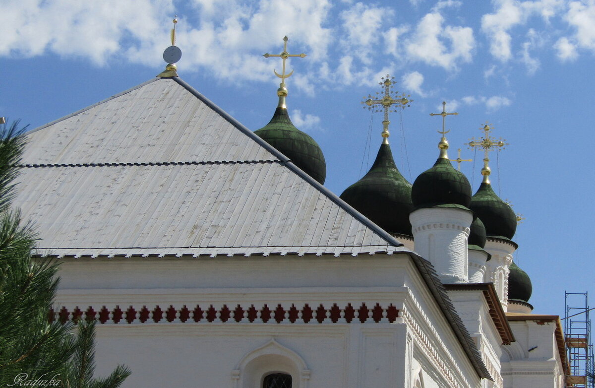 Часть монастыря - Raduzka (Надежда Веркина)