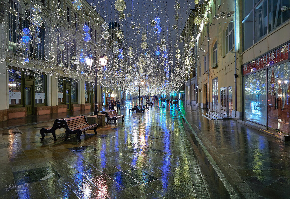 никольская улица москва вечером