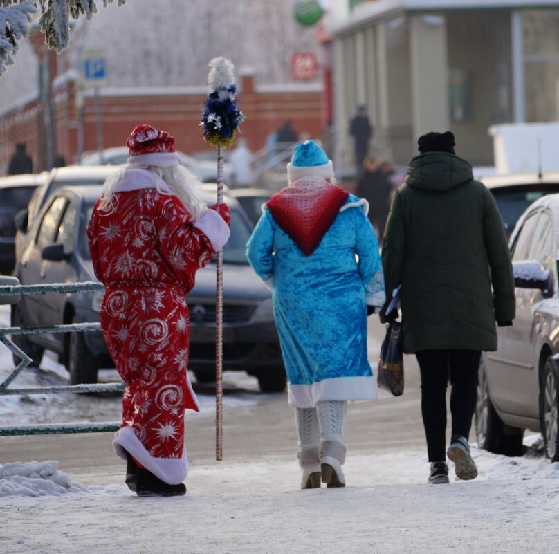 Дед Мороз уже гуляет по Самаре - Ирина ***