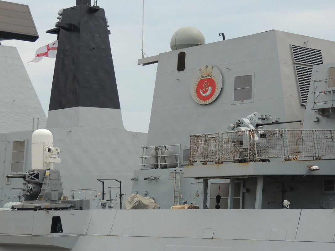 Эсминец HMS «Duncan» (D37) Королевских ВМС Великобритании в Одесском порту - Юрий Тихонов