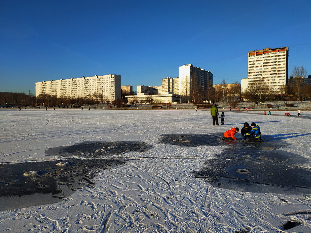Зимние радости детей в Москве - Андрей Лукьянов
