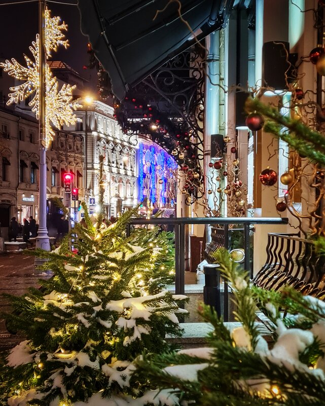 Новогодняя Москва. Кузнецкий мост. - Надежда Лаптева