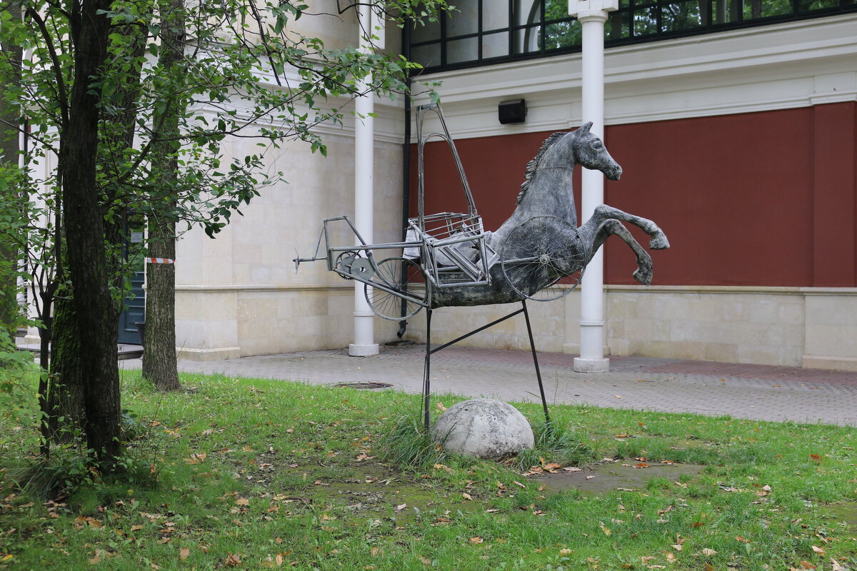 Скульптуры Измайловского сада - Ольга 