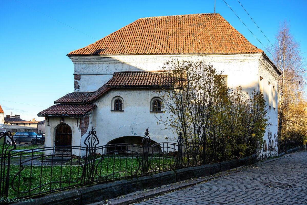 Старый дом на старой улице - Константин Шабалин
