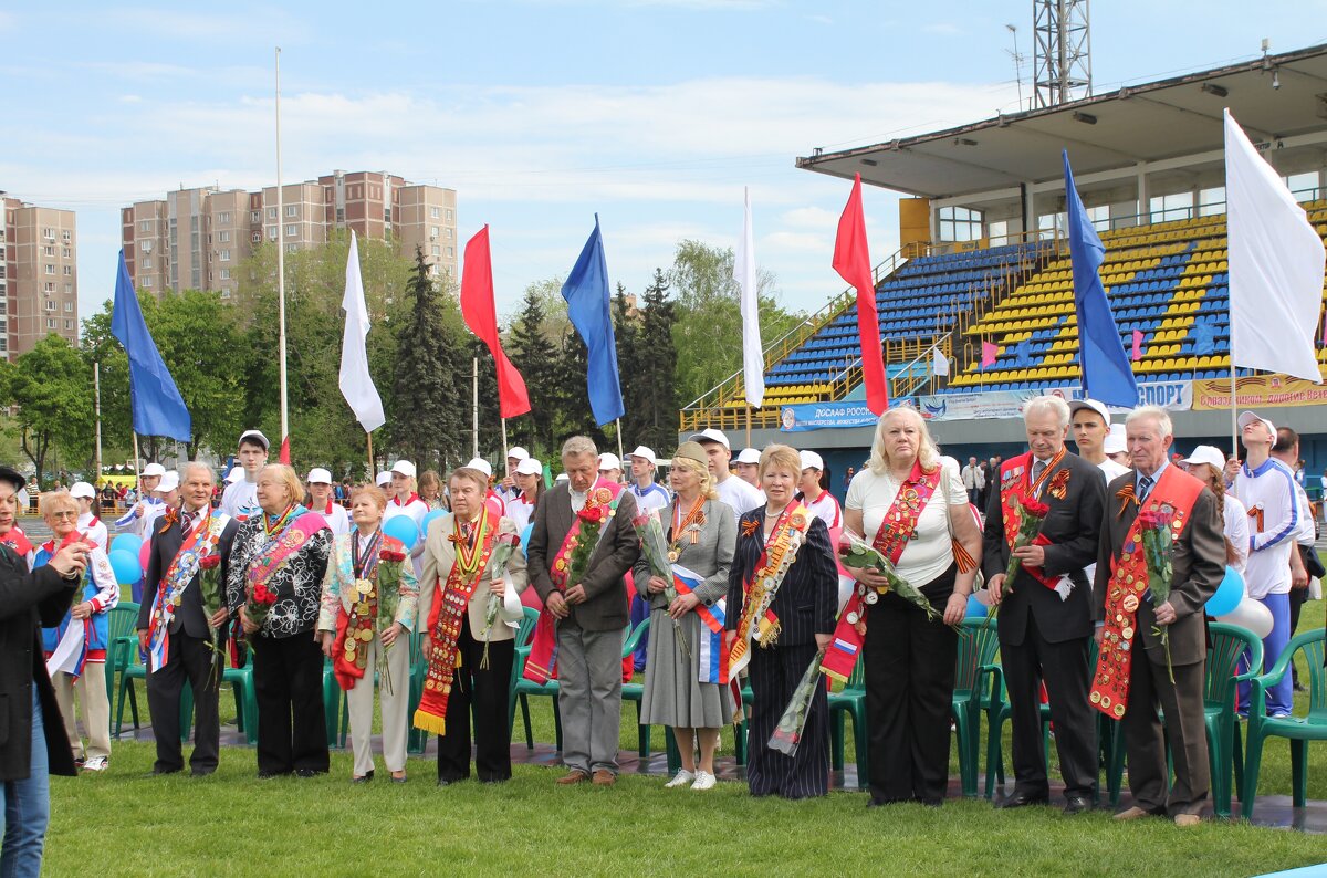 Чемпионы на параде - Валерий 