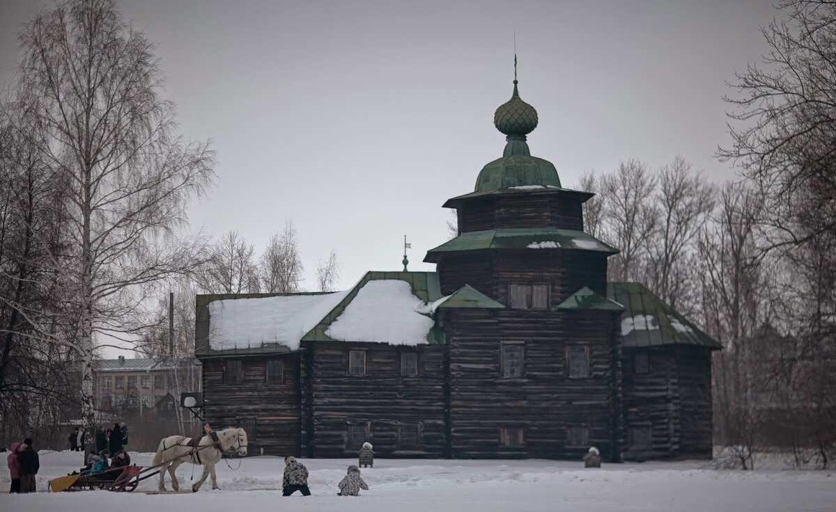 Деревянная церковь Ильи Пророка на Масленицу - Тимур Кострома ФотоНиКто Пакельщиков