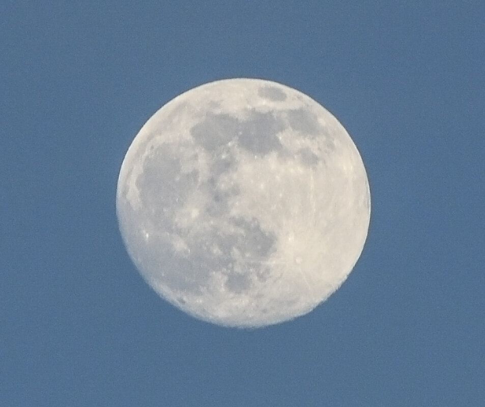 Луна над городом Онега в вечернее время. - Марина Никулина