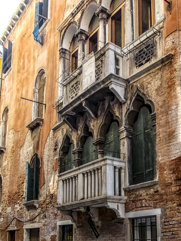 Венецианские балкончики... - Сергей Козырев
