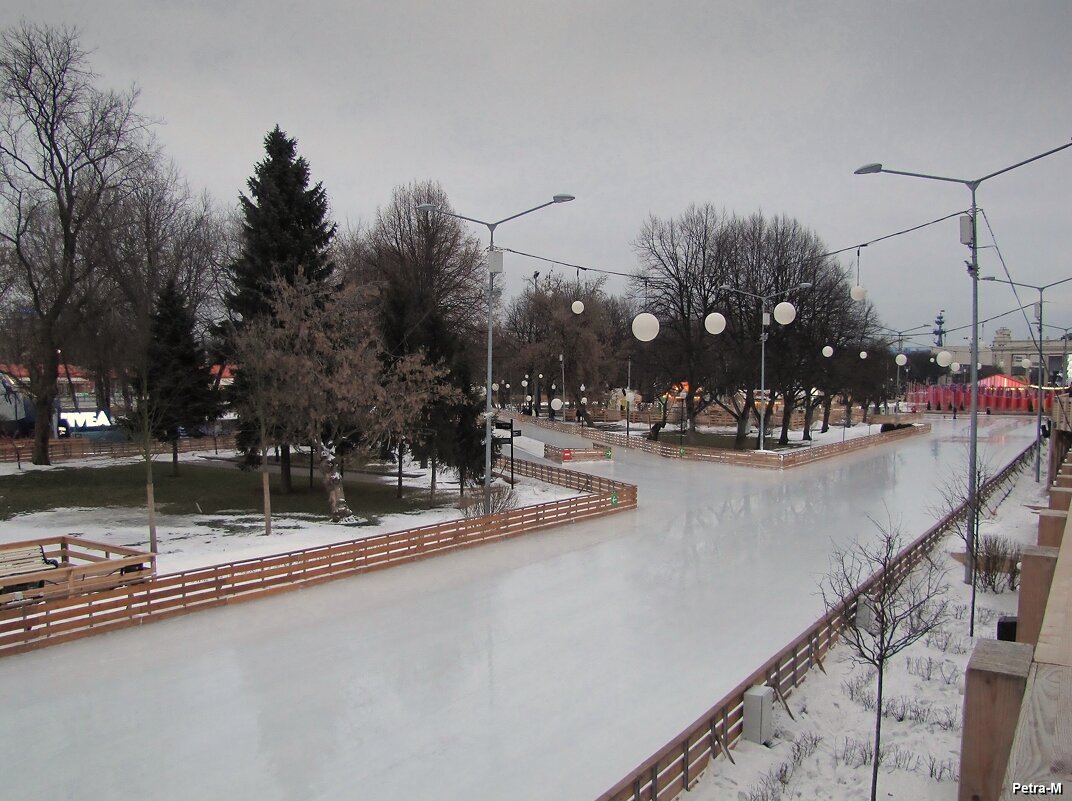 Каток закрыт и лёд растаял - Маргарита 