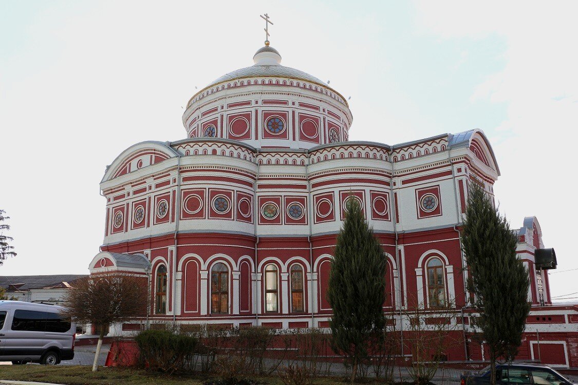 Храм Воскресения Христова Курского Знаменского Богородицкого мужского монастыря - Надежд@ Шавенкова