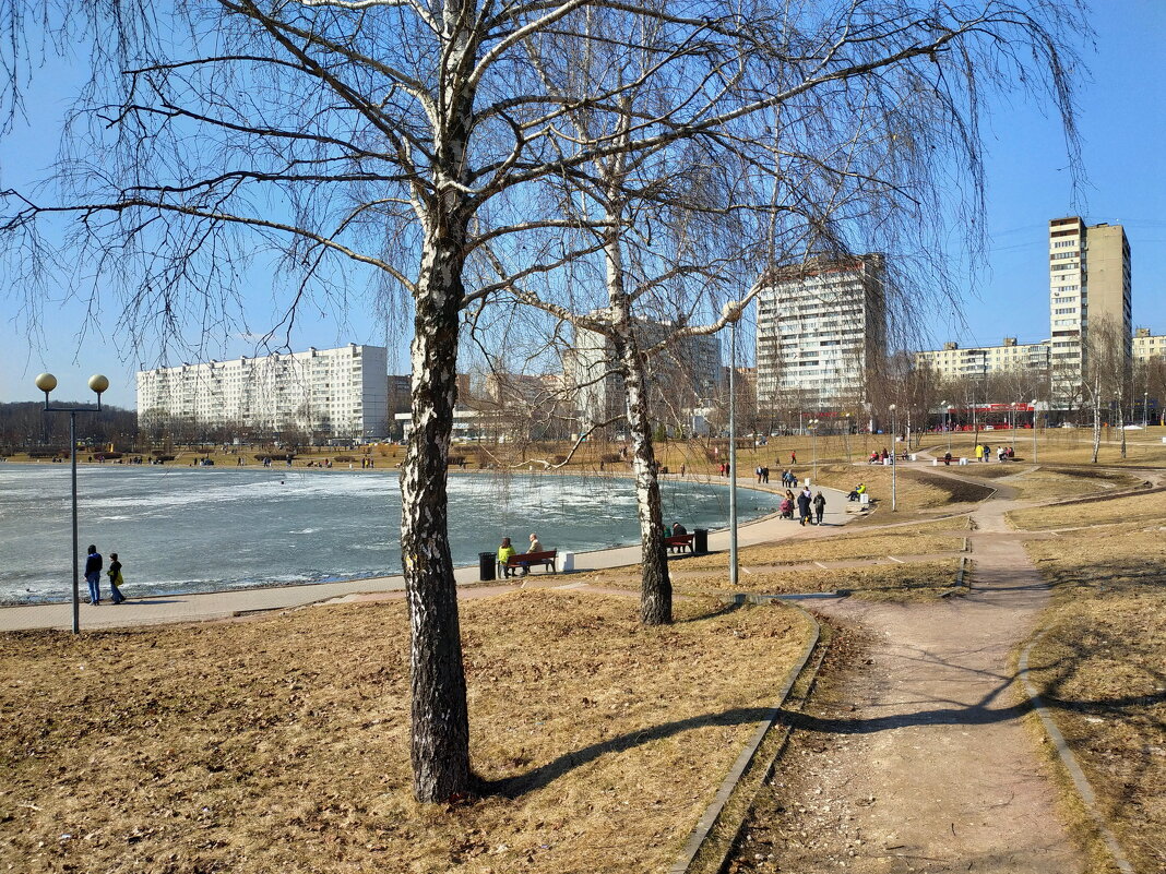 Апрель, однако :-) - Андрей Лукьянов