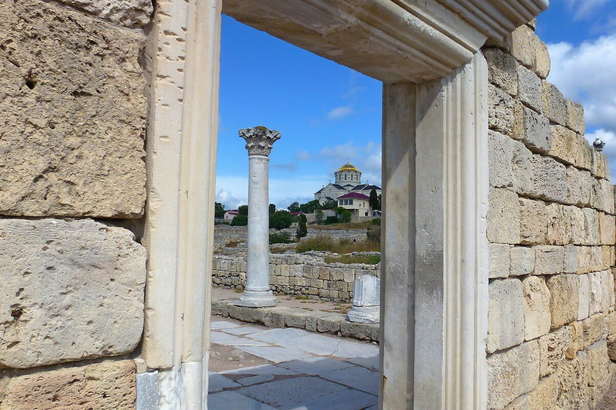 Развалины базилики (VI век) в Херсонесе - Анатолий Мо Ка