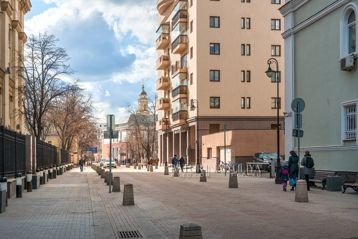 Большой Толмачёвский переулок в Москве - Юлия Батурина