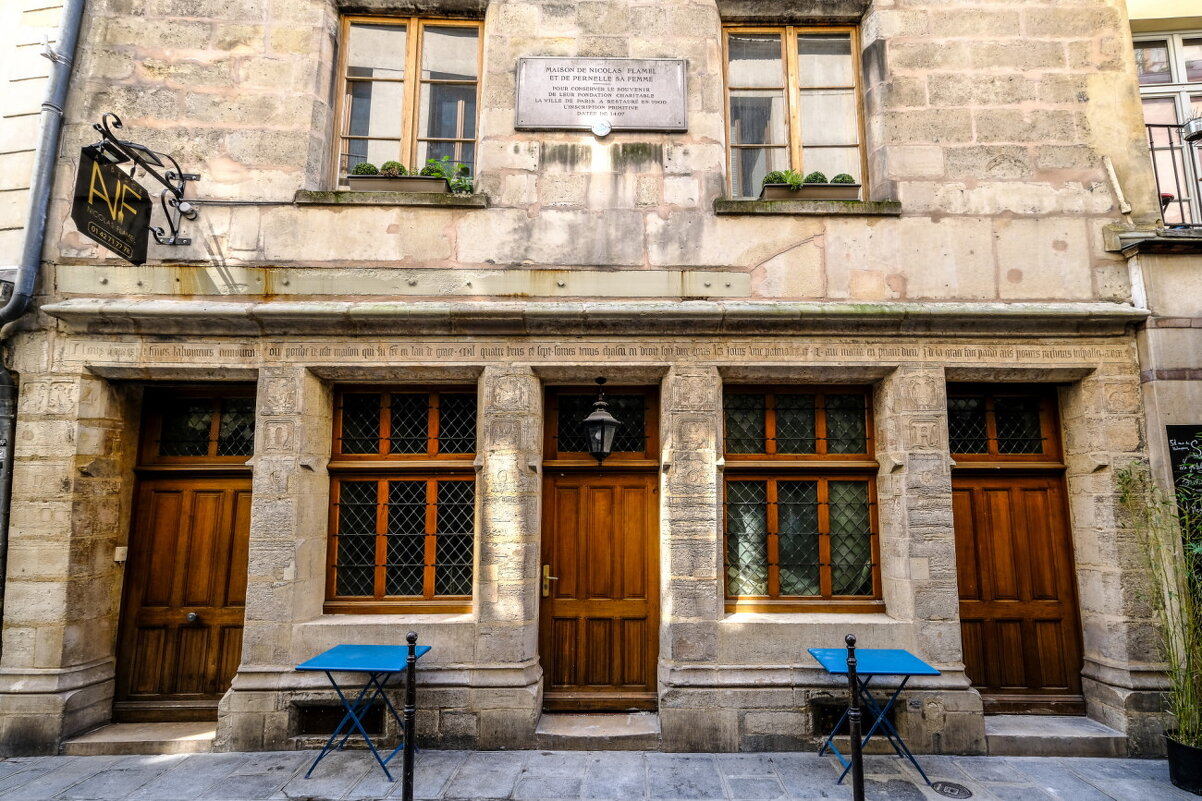 Самый старый дом в Париже: 1407 г. - Георгий А
