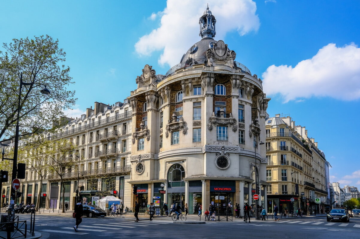 Красивый дом в Париже - Георгий А