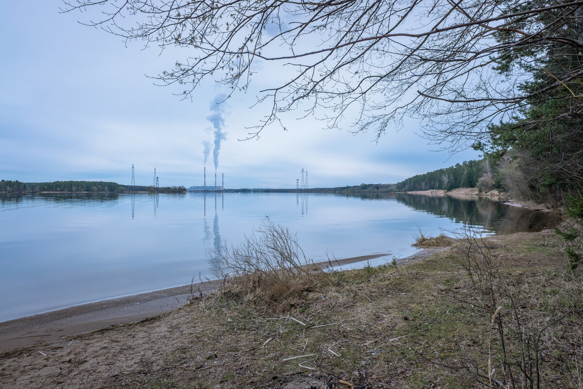 "В медленной речке вода, как стекло..." - Михаил "Skipper"