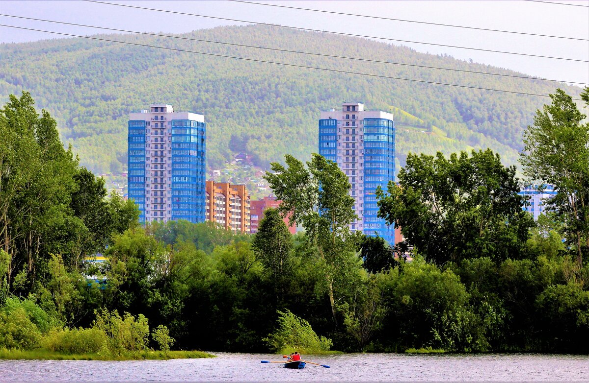 Таёжный город в горах на Енисее - Василий 