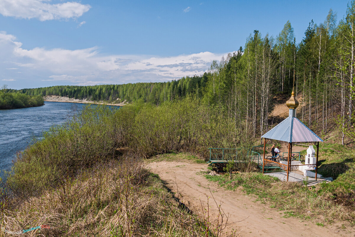 Май на реке Ижма (по коми ИзьВа - каменистая вода). Республика Коми. - Николай Зиновьев