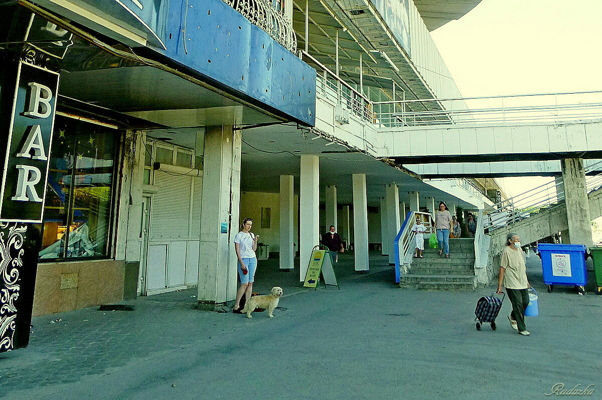 У речного вокзала Волгограда - Raduzka (Надежда Веркина)