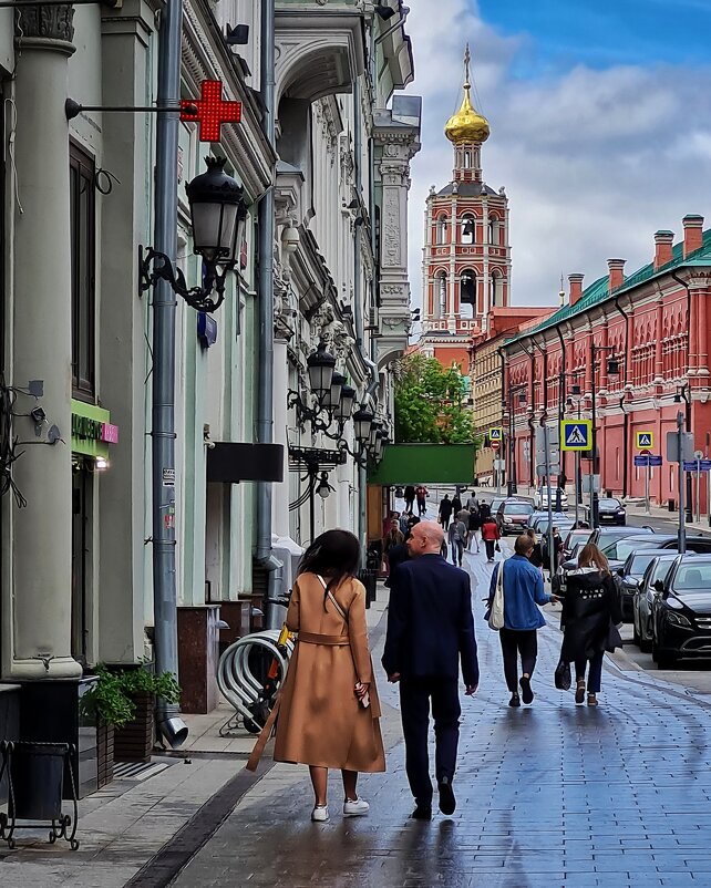 Москва. Петровка. - Надежда Лаптева