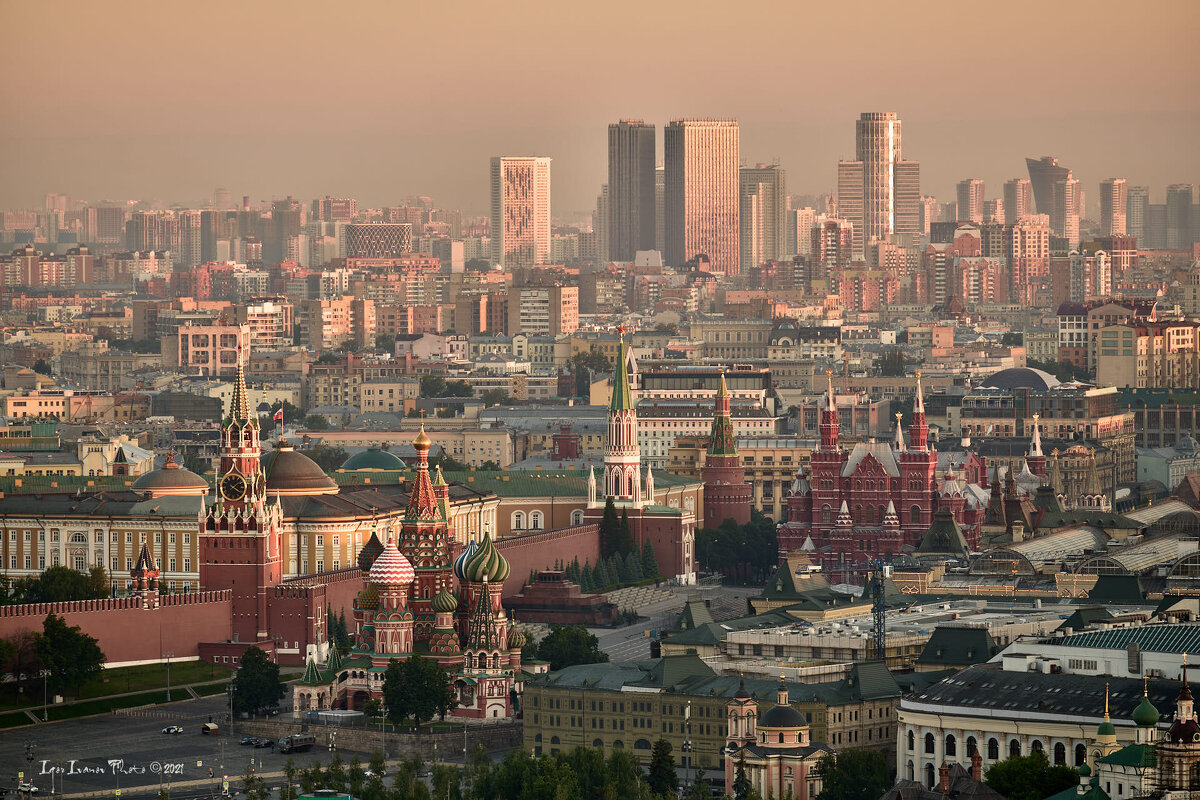 Вид на Кремль с высотного здания на Котельнической набережной - Игорь Иванов