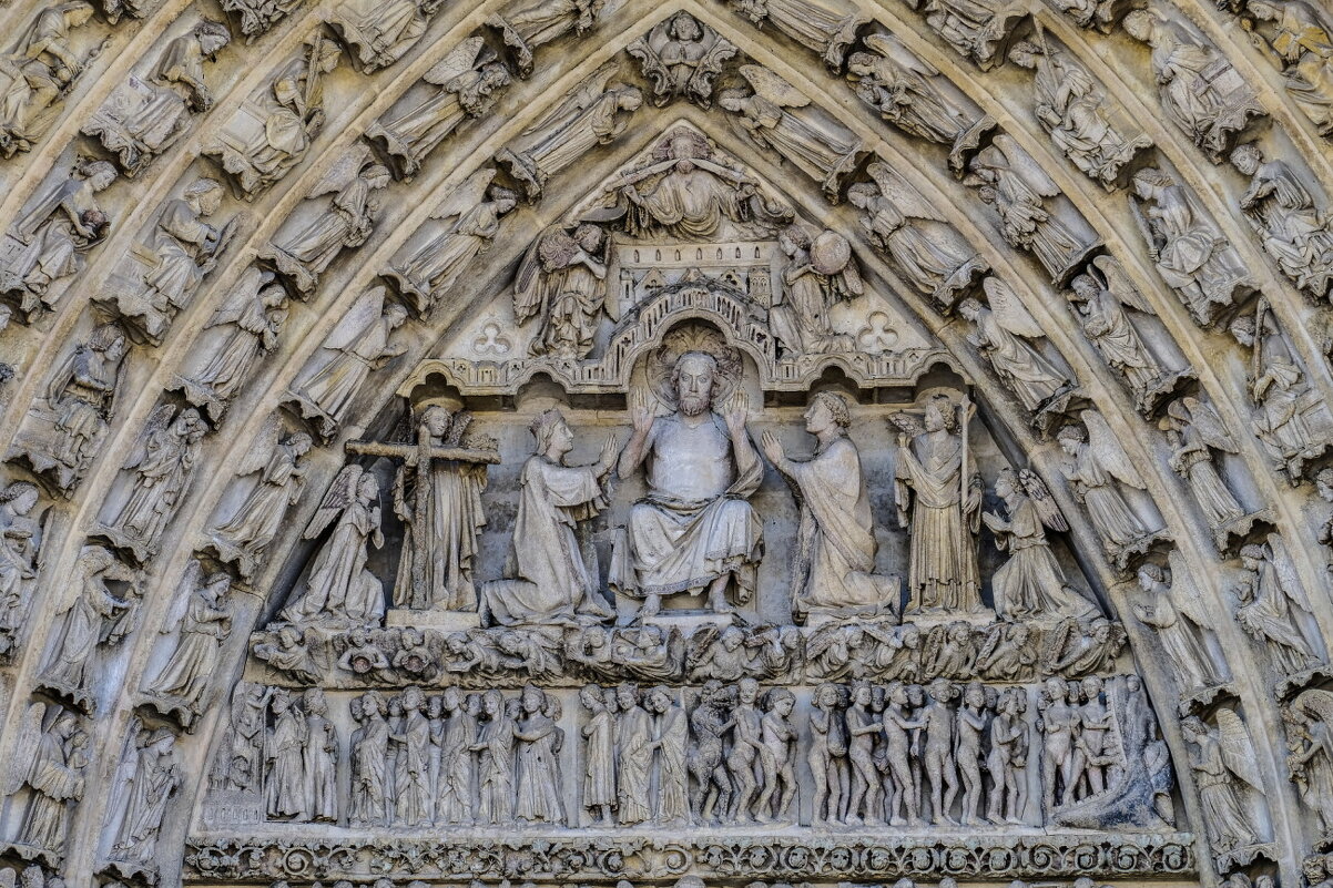 Готическое искусство у собора г. Амьен (Amiens) - Георгий А