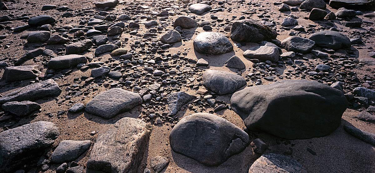 Камни на берегу - Сергей Курников