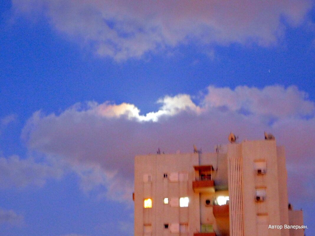 Вечер, луна  за облаком. - Валерьян Запорожченко