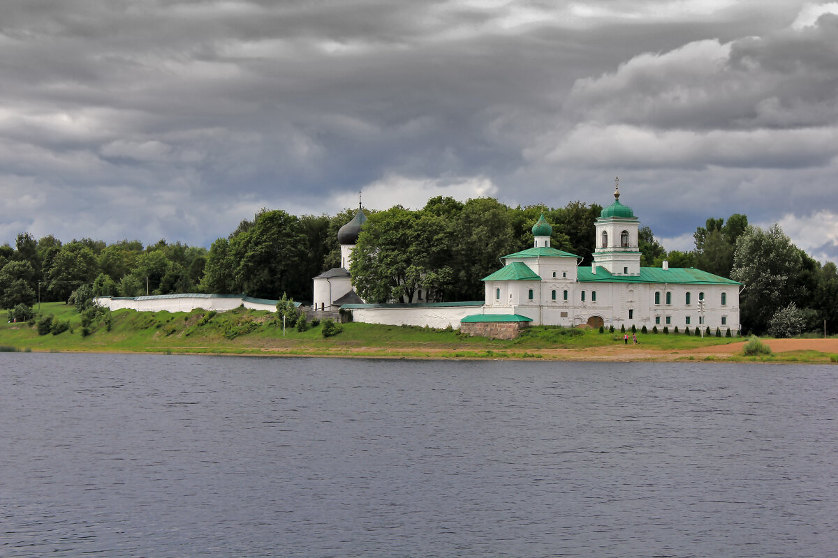 Мирожский монастырь на Великой реке - Евгений 