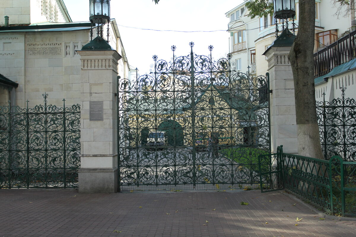 Банковские ворота - Nonna 
