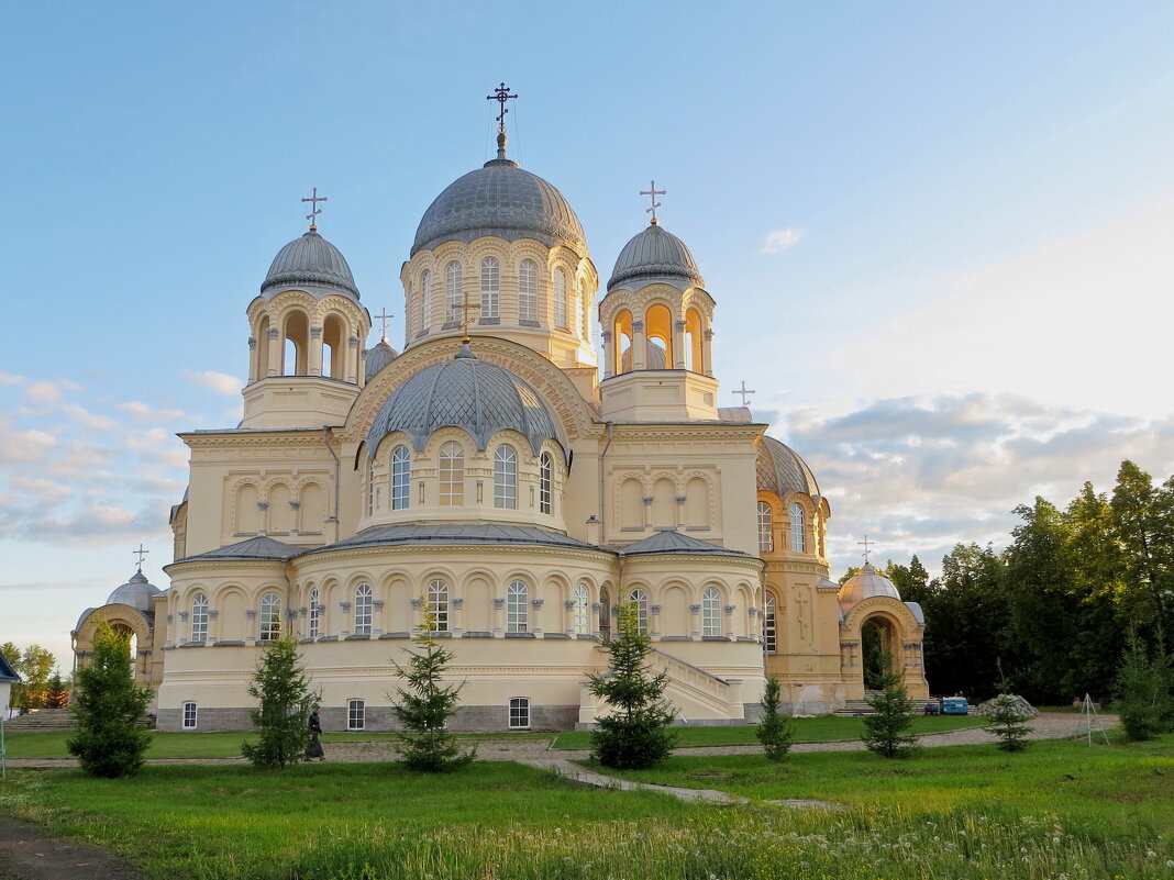 Свято-Николаевский мужской монастырь - Лариса С.