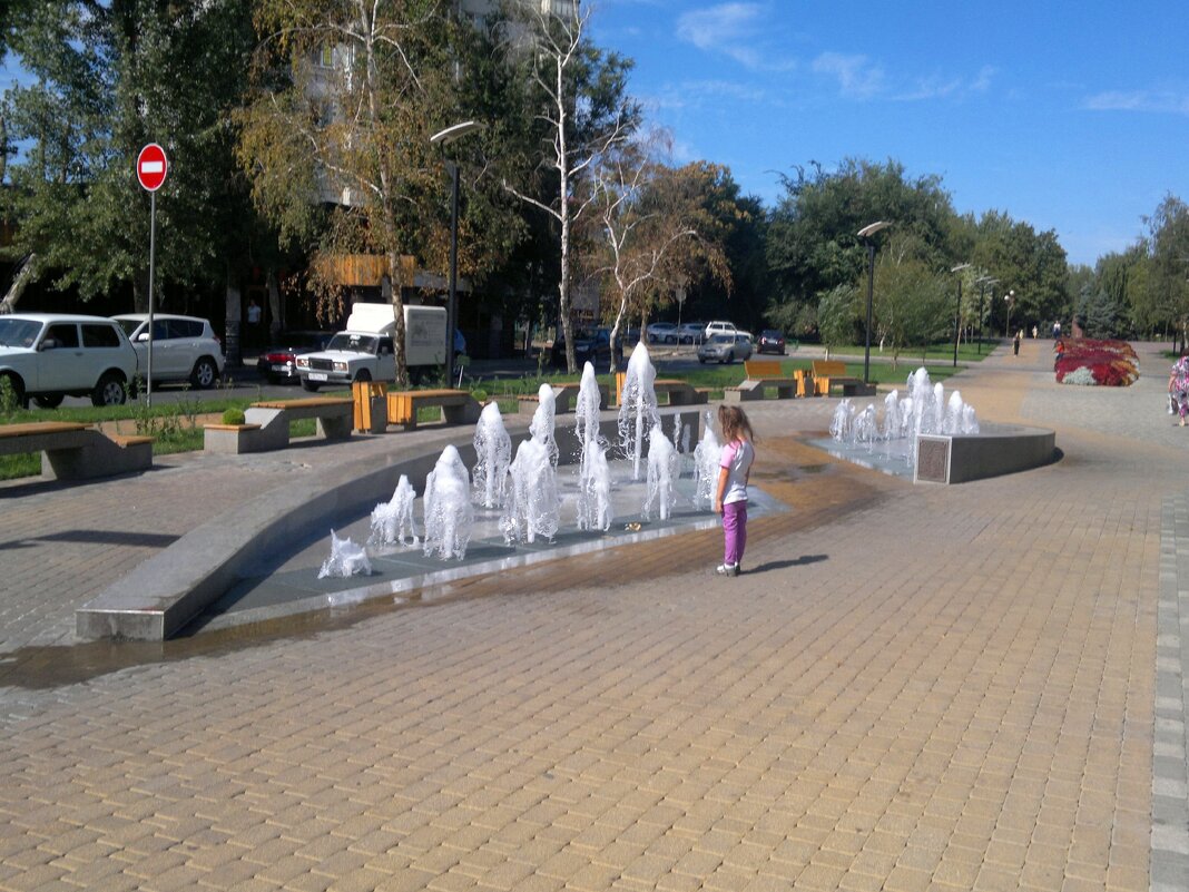 Аксай. Городской фонтан. - Пётр Чернега