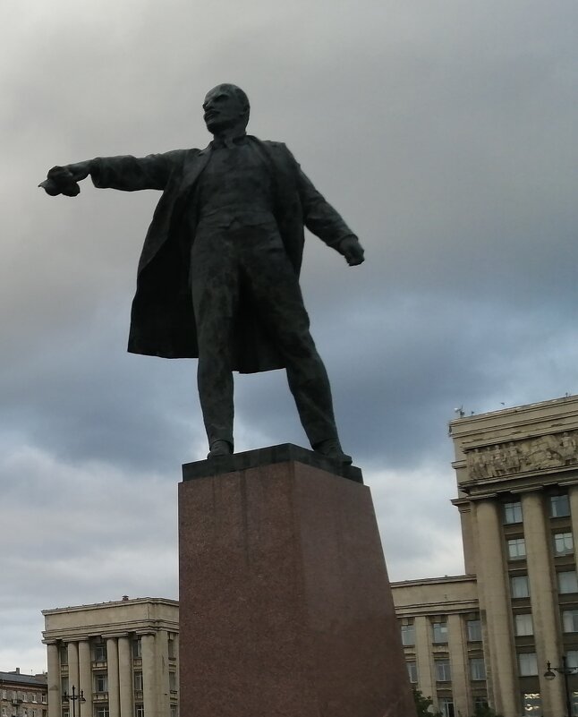 Ленин в Санкт-Петербурге - Митя Дмитрий Митя
