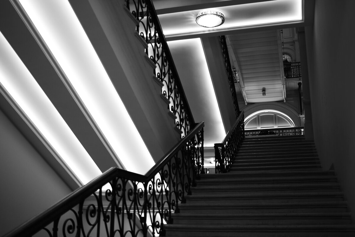 лестница - Неизвестный фотограф 