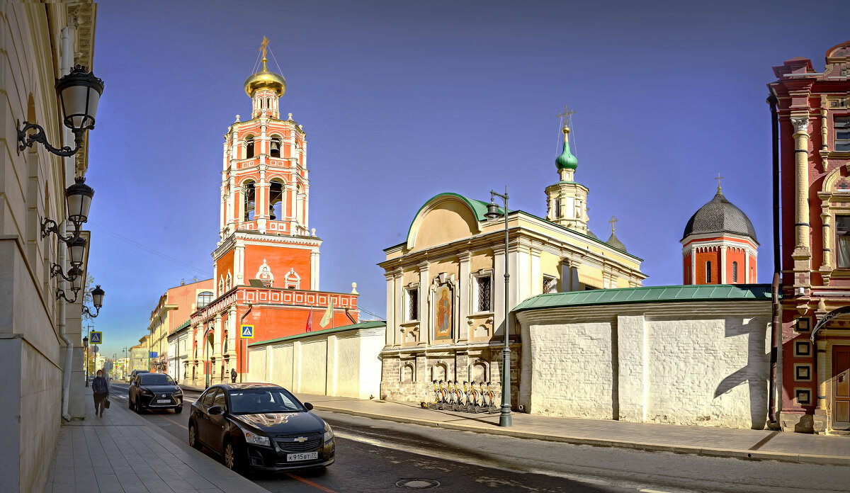 Москва. Улица Петровка. - В и т а л и й .... Л а б з о'в