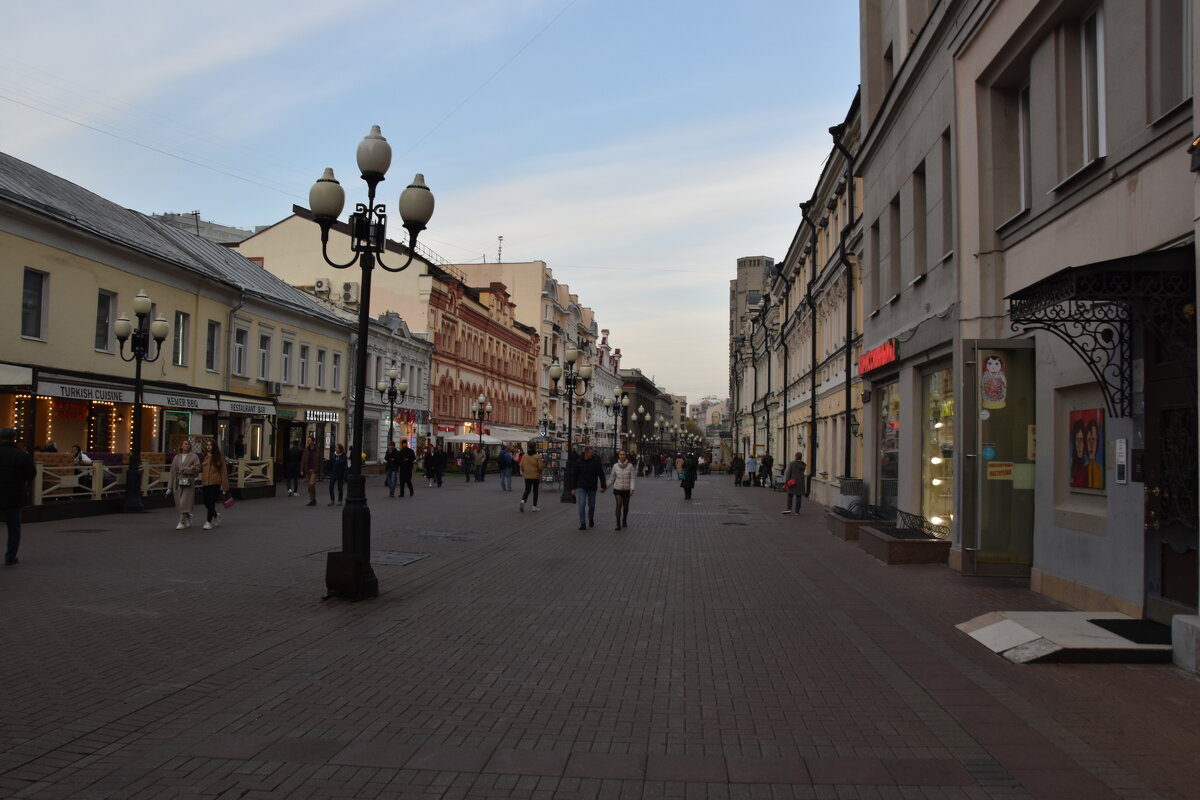 улица  Старый Арбат в Москве - Александр Качалин