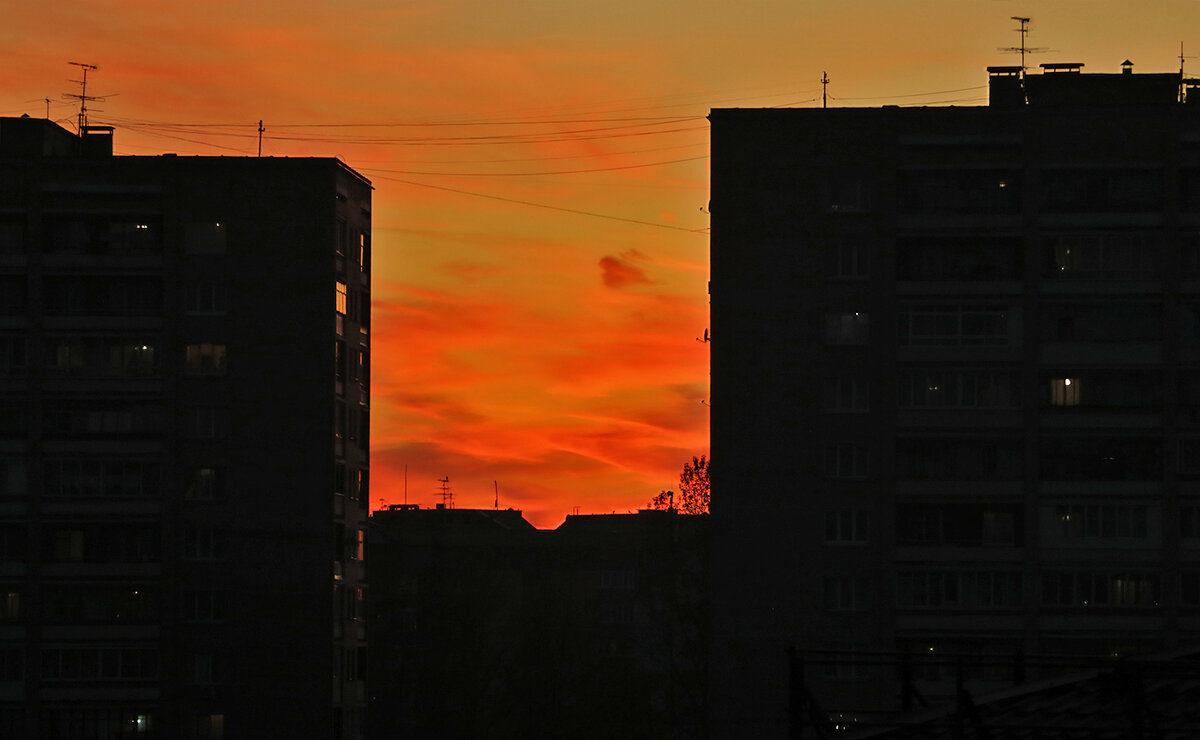 Закат в городе - Светлана 