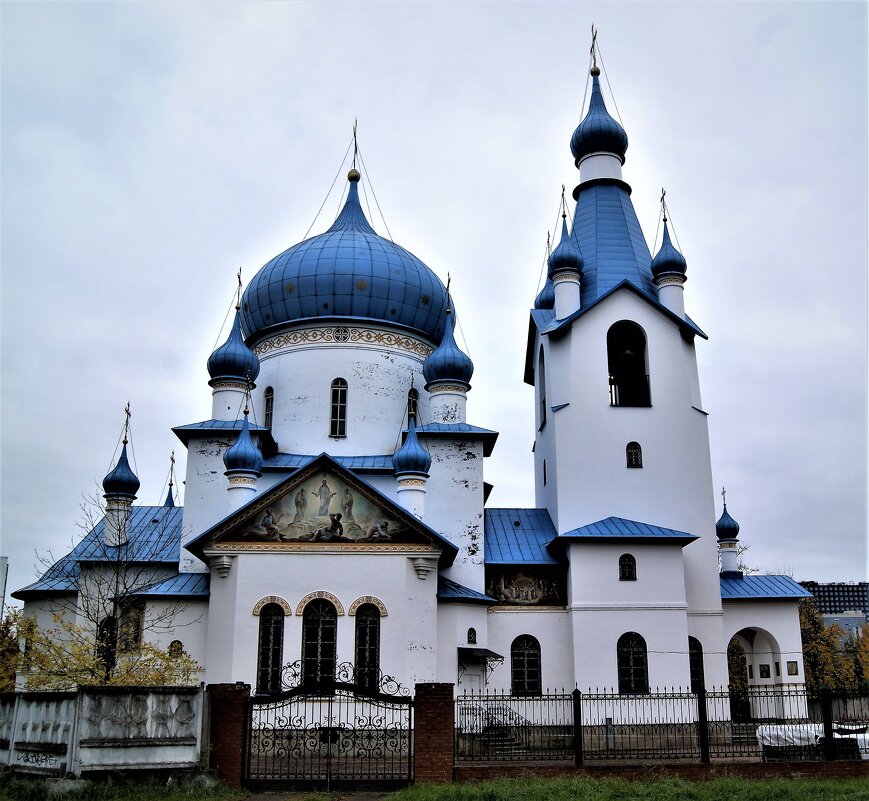 ЦЕРКОВЬ ВОСКРЕСЕНИЯ /Пулковский парк/ - Виктор Никитенко