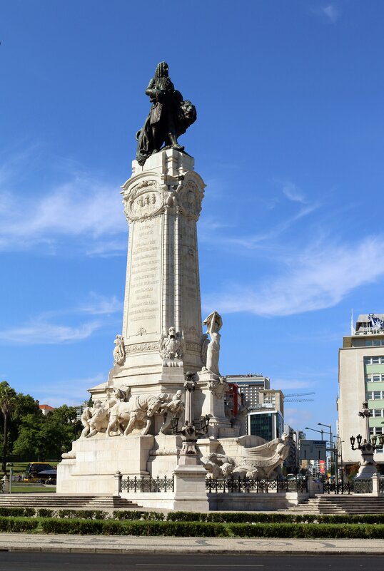 Памятник маркизу де Помбалу - Ольга 