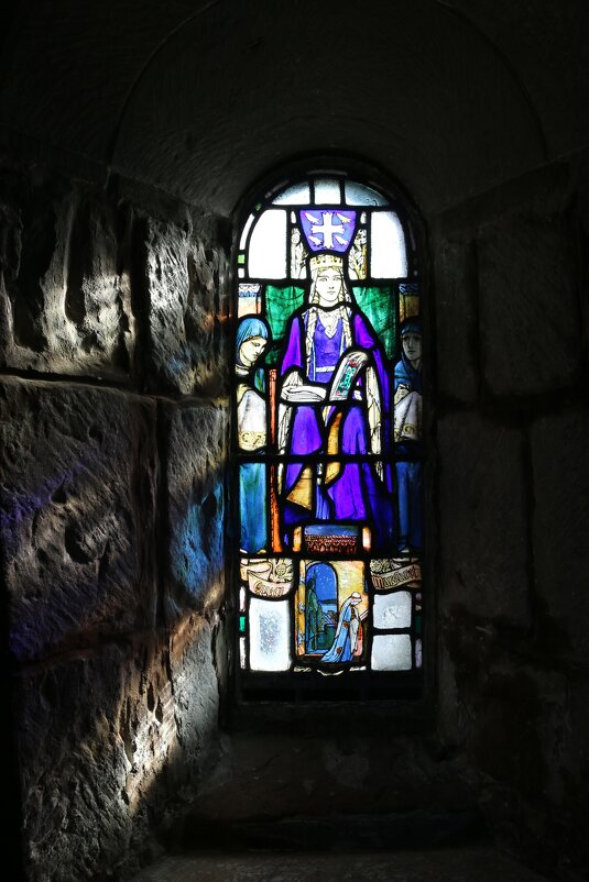 Витраж в церкви эдинбургской крепости - Ольга 