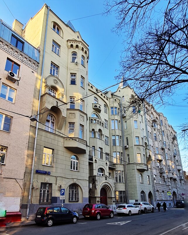 Москва. Потаповский переулок. Доходный дом Заварской, Год постройки 1916. - Надежда Лаптева