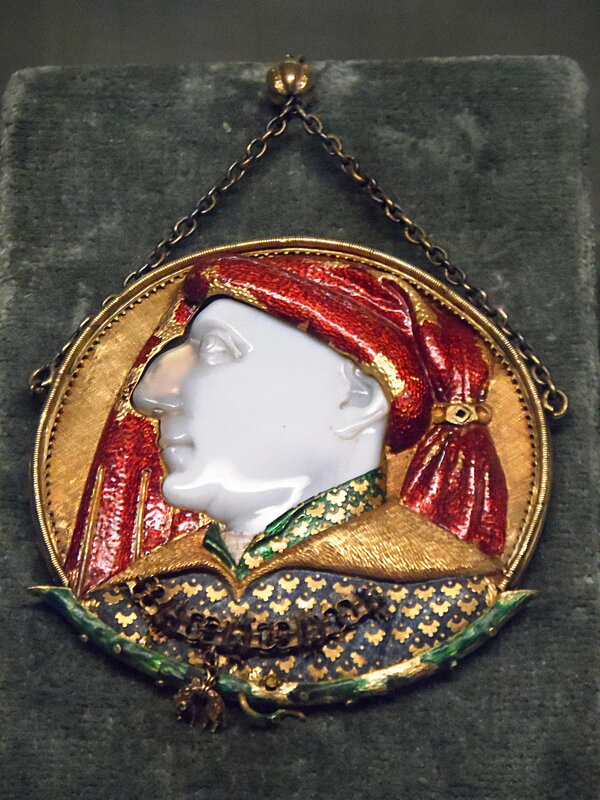Медальон с изображением рыцаря ордена "Золотого Руна" (золото, эмаль) - Галина 