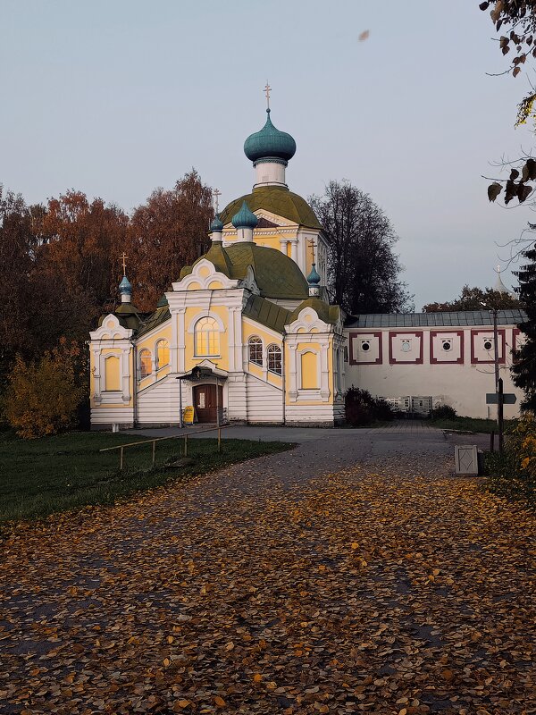 По дороге в монастырь - Сергей Кочнев