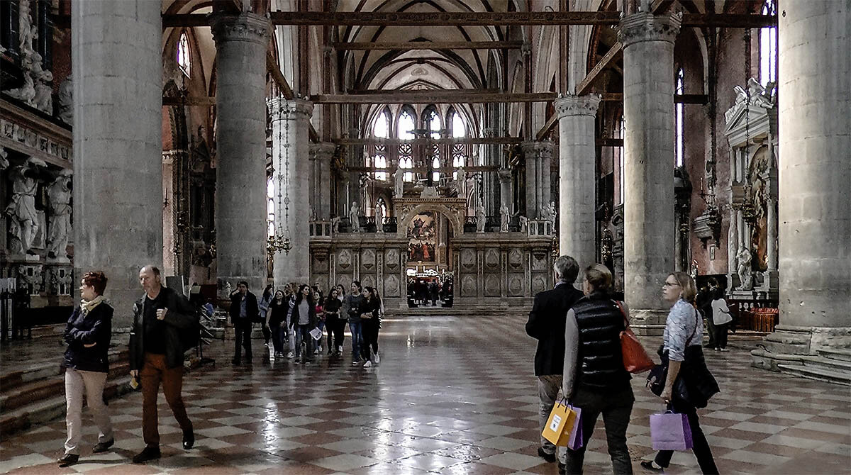 Venezia. La Basílica de Santa María Gloriosa dei Frari. - Игорь Олегович Кравченко