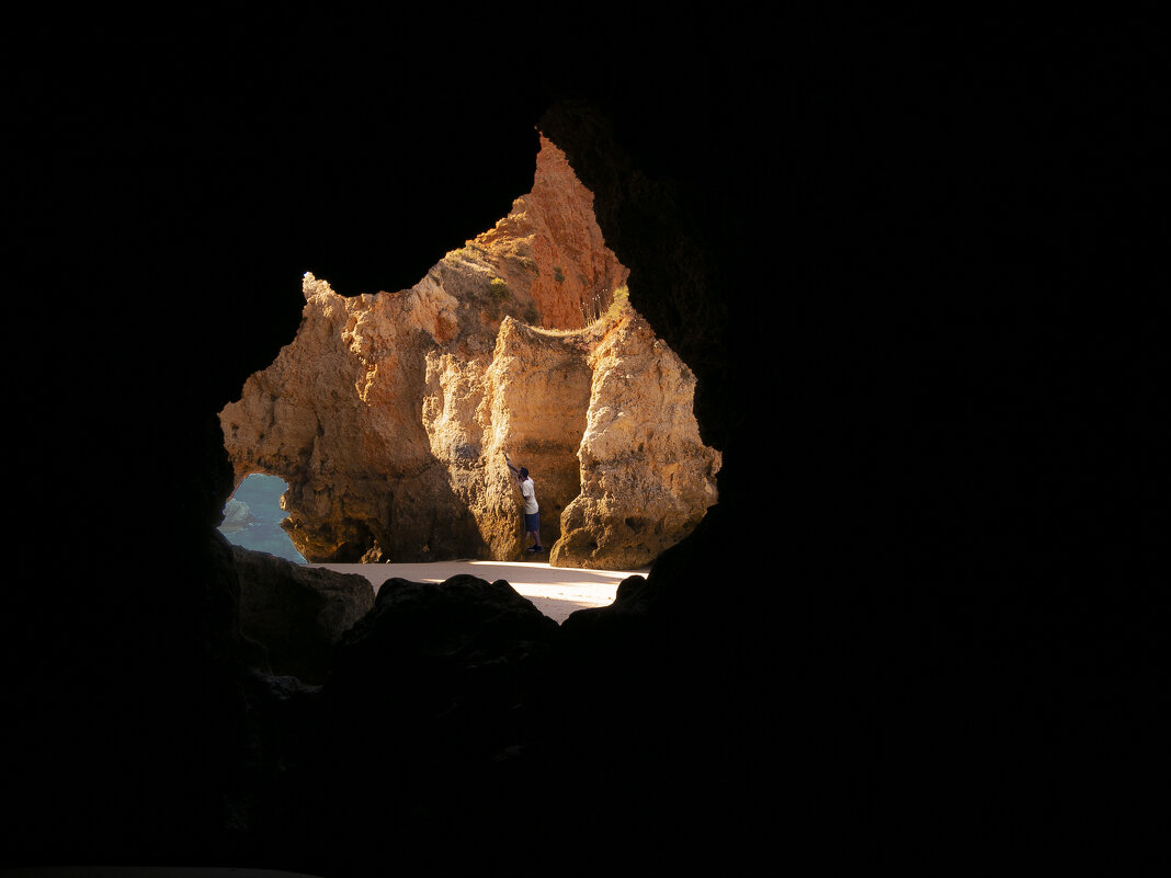 Взгляд из пещеры - liudmila drake