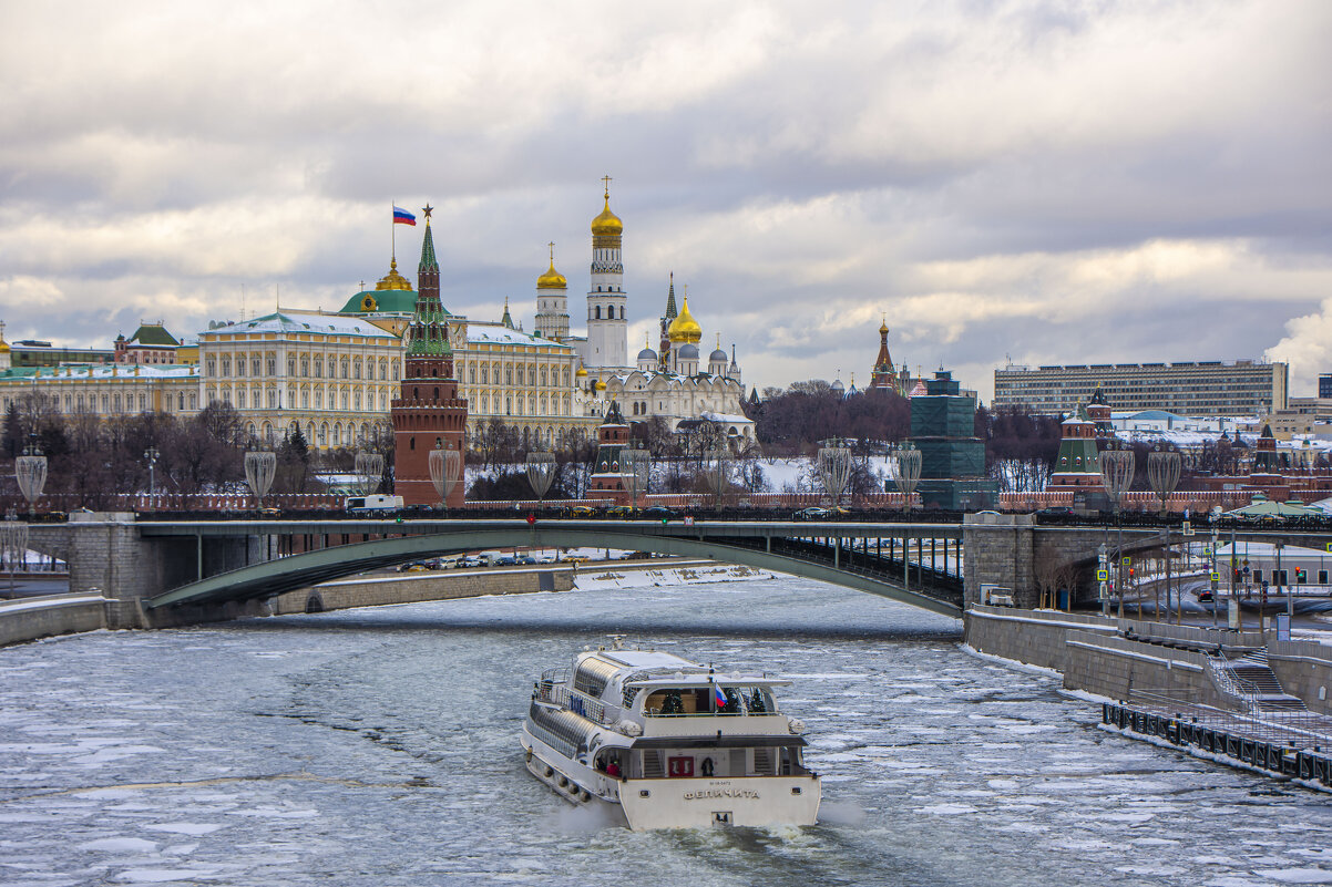 Боровицкий мост Кремлевская набережная