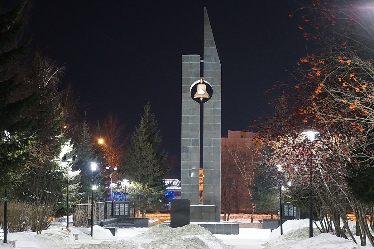 Памятник павшим томским солдатам в локальных войнах - Галина Кан