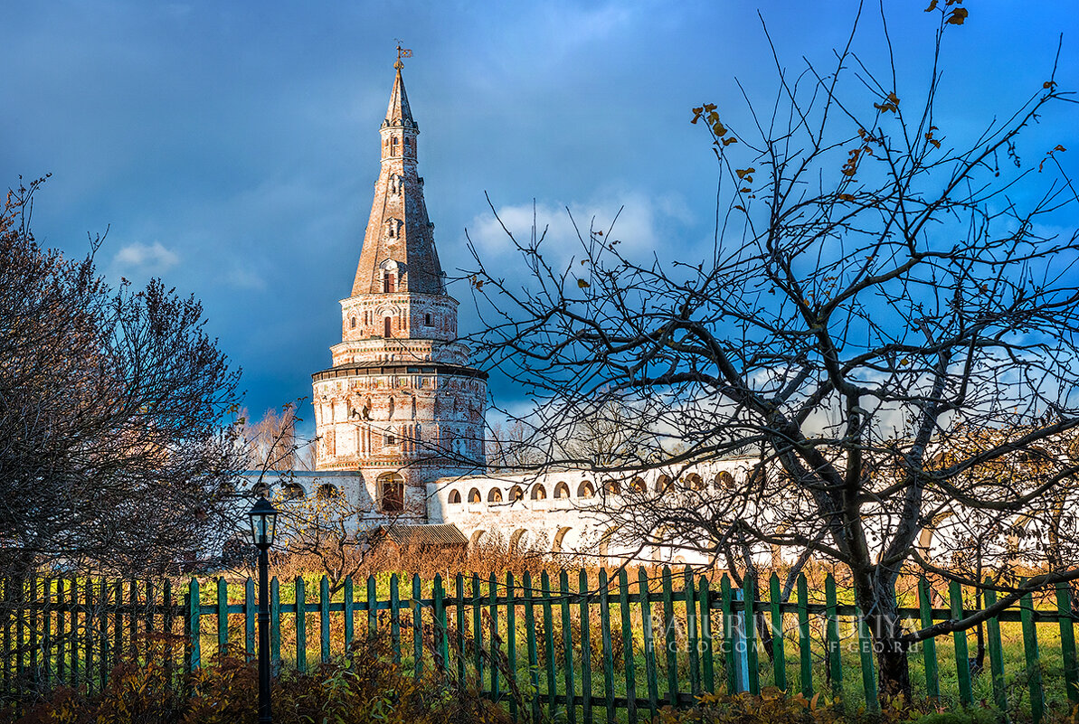 Башня Иосифо-Волоцкого монастыря - Юлия Батурина
