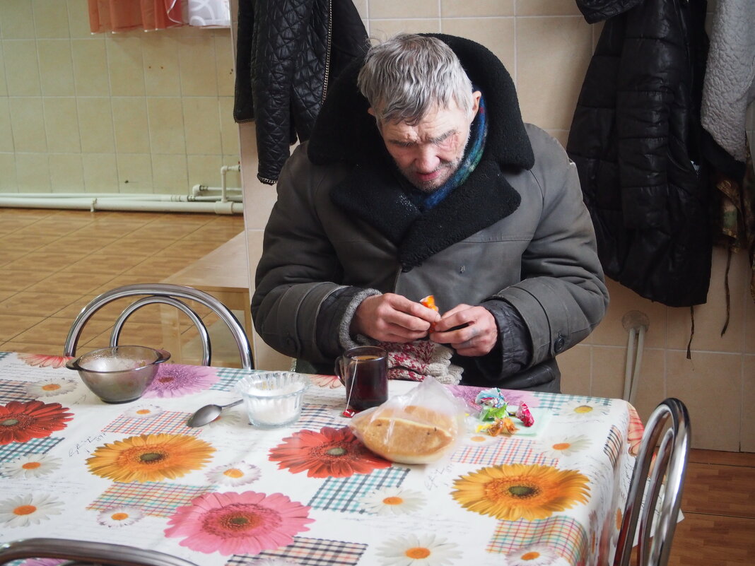 Благотворительный завтрак для бездомных  (2) - Борис 